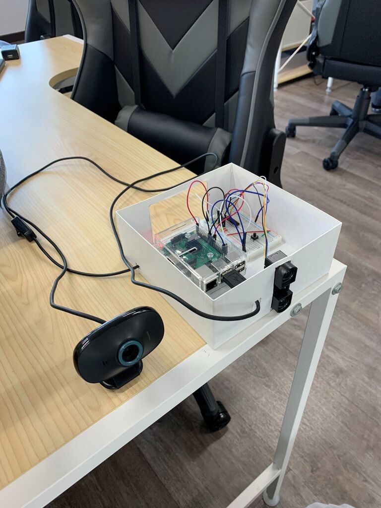 アライクン確認用 3 Raspberry Pi 3＋Amazon Rekognition＋webカメラで顔認証付き監視