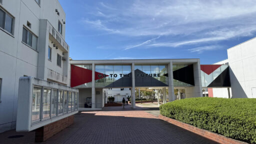 教室を“学習する組織”にする:大学での授業をアジャイルコーチとして設計した話 教室を“学習する組織”にする:大学での授業をアジャイルコーチとして設計した話